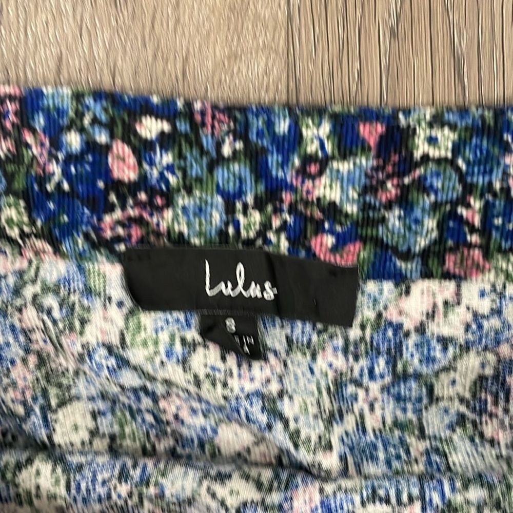 EUC Lulu’s Blue Floral Small Corduroy A Line Skirt with Slit Side Zip - Picture 4 of 6